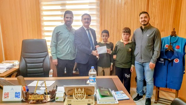 Elazığ'da ortaokul öğrencilerinden Gazze'ye nakdi yardım
