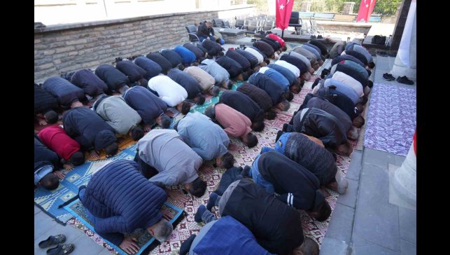 CHP döneminde yıkılan Murat Paşa Camisi 85 yıl sonra yeniden ibadete açıldı