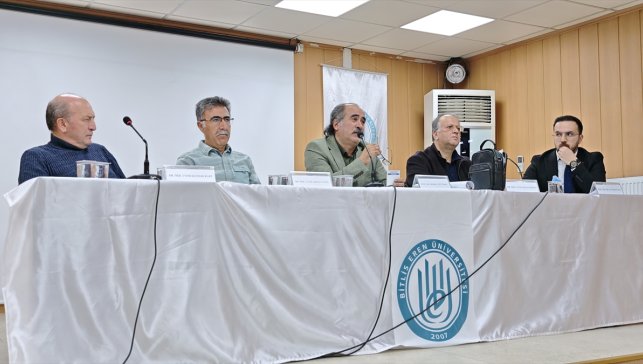 Adilcevaz'da "Ceviz Yetiştiriciliği ve İnovasyonu Paneli" düzenlendi