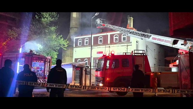 Erzurum'da Cami yangını korkuttu