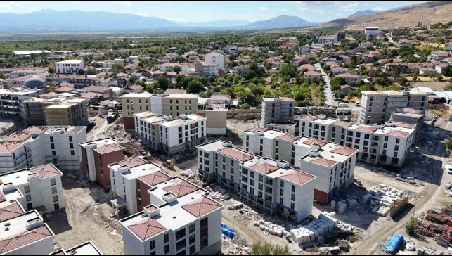 Malatya Akçadağ'da konut ve iş yeri inşaatlarında sona gelindi