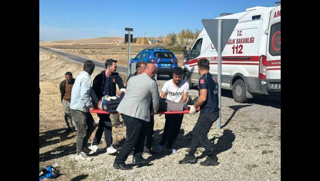 Karayazı'da trafik kazası: 1 yaralı