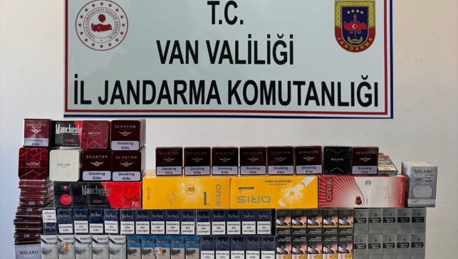Van'da gümrük kaçağı sigara ve malzemeler ele geçirildi