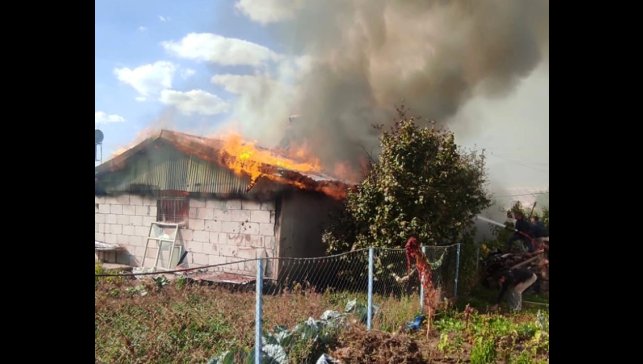 Malatya'da korkutan ev yangını