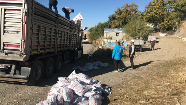 Bulanık'ta 5 bin aileye kömür desteği