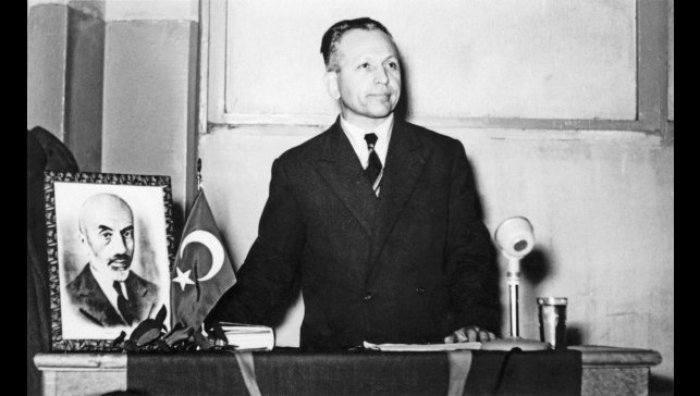 Memleketi Erzurum'dan Nurettin Topçu'ya vefa