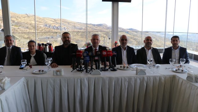 Oktay Saral, Elazığ'da basın mensuplarıyla buluştu