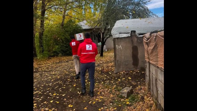 Patnos'ta Türk Kızılay'dan ihtiyaç sahiplerine destek