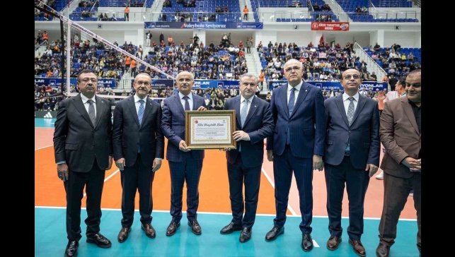 Malatya'da Bakan Bak'a hemşehrilik beratı