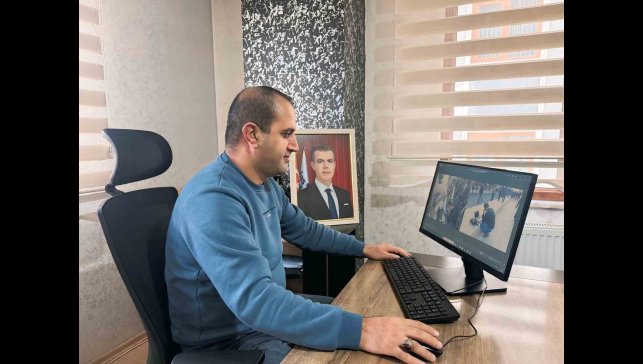 Van depremini dünyaya duyuran gazeteci: Mehmet Salih Akkuş