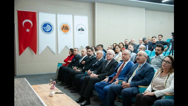 Deprem bilimciler EBYÜ'de buluştu