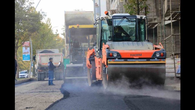 Elazığ'da caddeler yenileniyor