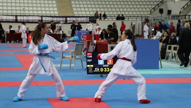 Türkiye Ümit, Genç ve 21 Yaş Altı Karate Şampiyonası Elazığ'da başladı