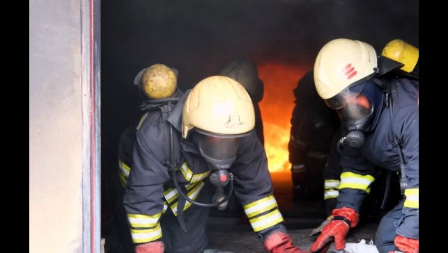 Erzincan'da hizmete sokulan itfaiye eğitim merkezinde tatbikat