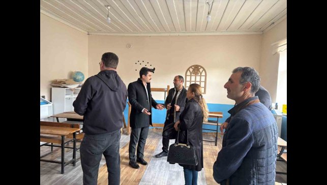 Susuz Kaymakamı Tutal, köy köy dolaşıyor