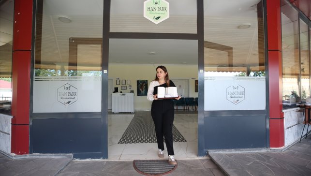 Muş'ta kadın girişimci devlet desteğiyle kurduğu restoranı ailesiyle işletiyor