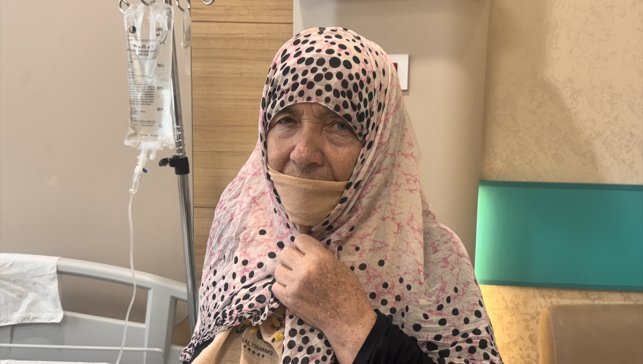 Bidondakinin benzin olduğunu ateşle anlamaya çalışınca az daha bacağından olacaktı