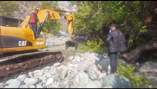 Yüksekova'da kayıp İbrahim Neçir Kom için ekskavatörle arama: Acılı bekleyiş sürüyor