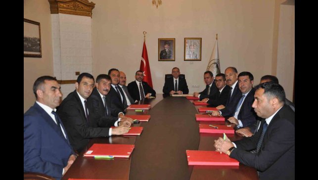 Kars'ta evlenecek gençler desteklenecek