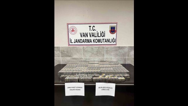 Van'da 990 paket kaçak sigara ele geçirildi