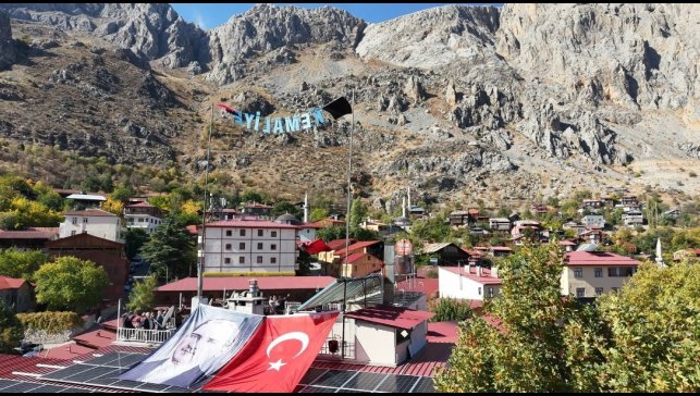 Yarasa Adam'dan nefes kesen atlama!