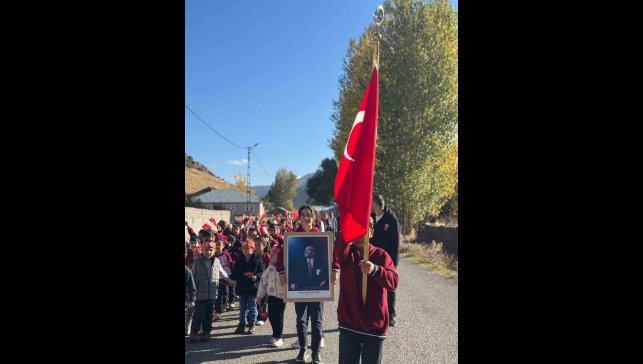 Köy okulları 29 Ekim coşkusuyla doldu