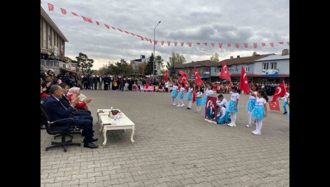 Cumhuriyetin 102. yılı Arpaçay'da coşkuyla kutlandı