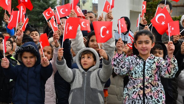 Kars'ın ilçelerinde Cumhuriyet coşkusu yaşandı