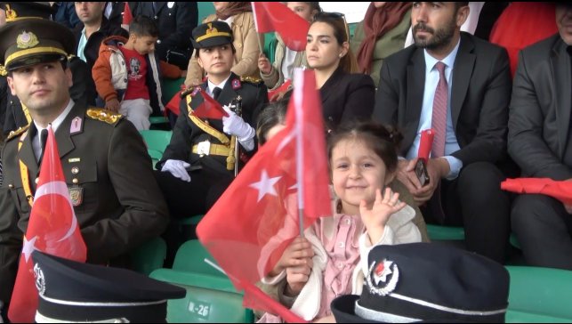 Bingöl'de Cumhuriyet Bayramı coşkuyla kutlandı