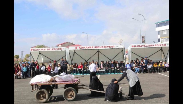 Karayazı'da Cumhuriyet'in 102 yıllık heyecanı