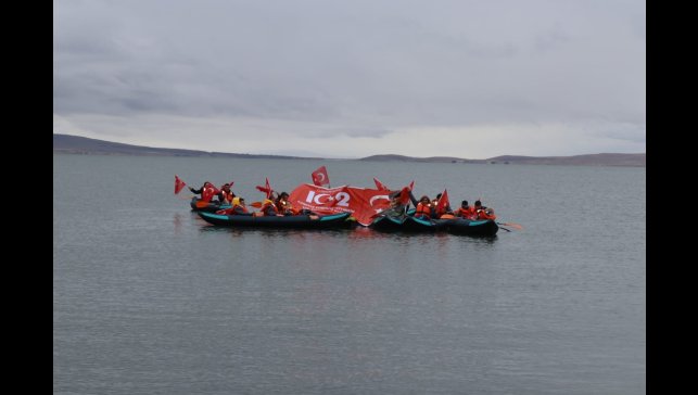 Çıldır'da Cumhuriyet kano gösterisiyle kutlandı