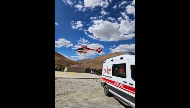 60 yaşındaki kalp hastası helikopter ambulansla Van'a sevk edildi