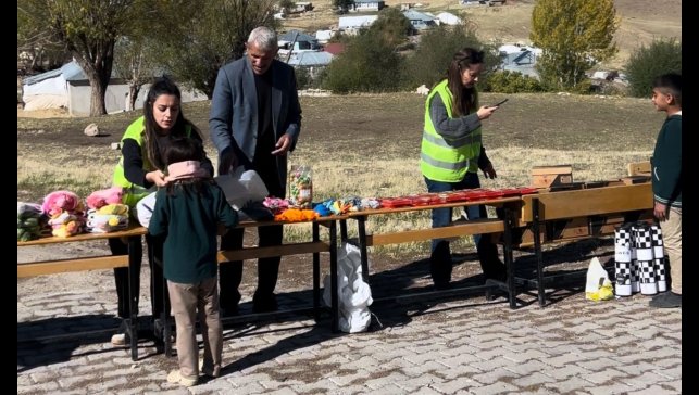 Muş'ta gönüllü kadınlardan anlamlı etkinlik