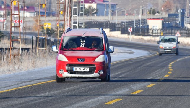 Kars'ta soğuk hava etkisini sürdürüyor