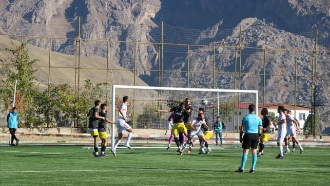 Hakkari Zapspor, konuk ettiği Bitlisspor 1916 ile berabere kaldı