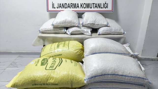 Van'da gümrük kaçağı malzemeler ele geçirildi