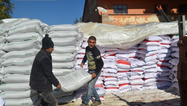 Muş Ovası'nda çiftçiler güzlük buğday ekimine başladı