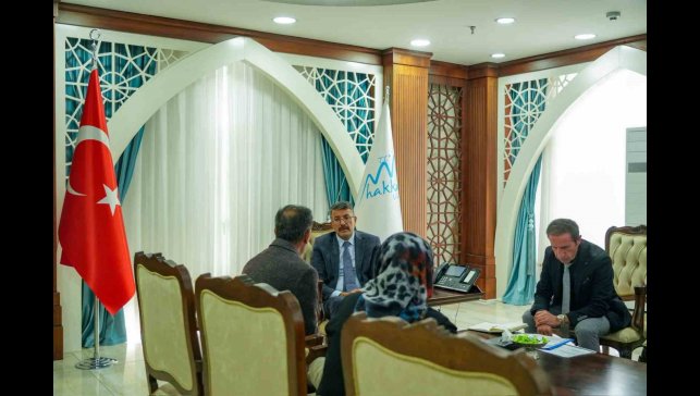 Vali Çelik: "Halkımızın yanındayız"