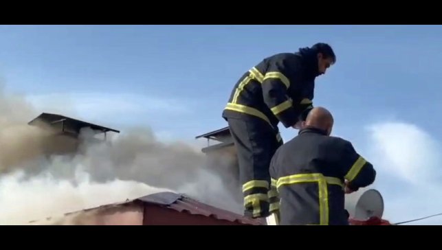 Elazığ'da çatı yangını