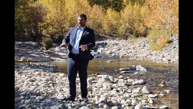 Belediye Başkanı Altınışık: "Eti Krom maden atıklarını dere yataklarına döküyor"