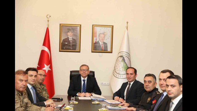 Kars'ta İl Güvenlik ve Asayiş toplantısı