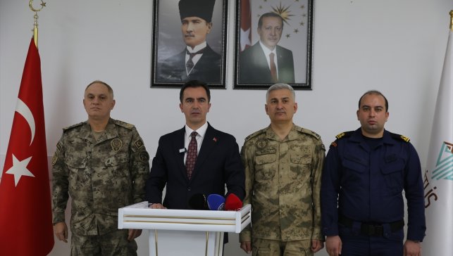 Bitlis Valisi Karakaya, 3 aylık güvenlik ve asayiş verilerini değerlendirdi