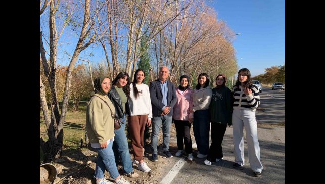 Adilcevaz'da 500 fidan toprakla buluştu