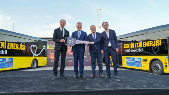Karsan e-ATA otobüslerini Mersin Büyükşehir Belediyesine teslim etti