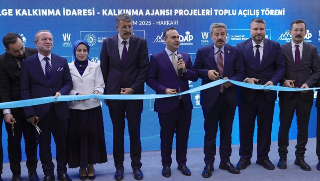 Sanayi ve Teknoloji Bakanı Kacır, Hakkari'de Kalkınma Ajansı Projeleri Toplu Açılış töreninde konuştu:
