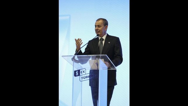 İş Bankası "İş CX Türkiye" konferansı düzenledi