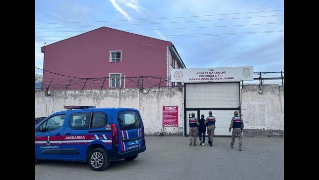 Jandarma ekipleri Erzurum'da kaçak şahsı yakaladı