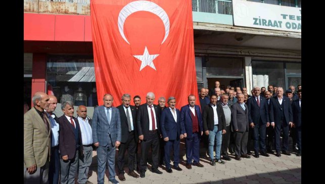 Erzincan'da konuşan Bayraktar: "Hayvancılığın sürdürülebilirliği için destek şart"