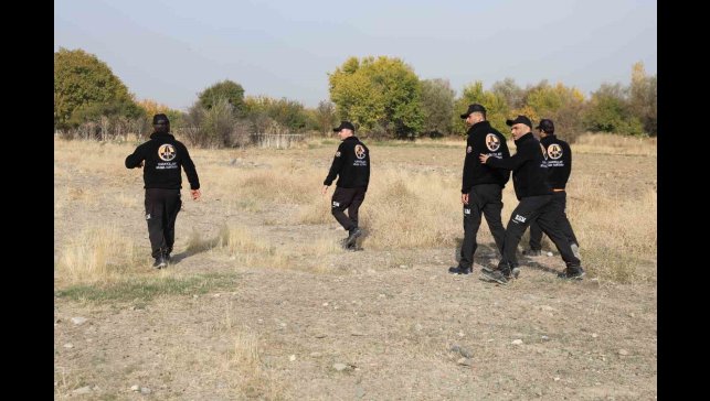 Elazığ'da kayıp çocuğu 250 kişilik ekip arıyor