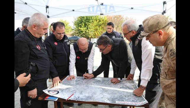 Kaybolan otizmli çocuk 35 kilometrelik alanda aranıyor